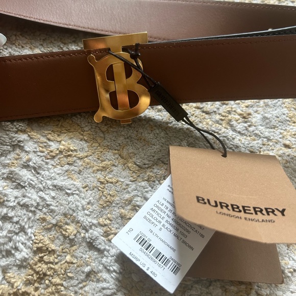 Burberry TB Leather Reversible Belt - Picture 4 of 9